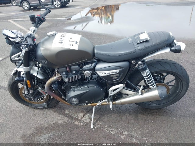 Продаж на аукціоні авто 2024 Triumph Motorcycle Speed Twin Breitling Edition, vin: SMTD54HF9RTBS2973, номер лоту: 44543968