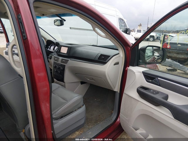 44543971 :رقم المزاد ، 2C4RVABGXCR355342 vin ، 2012 Volkswagen Routan Se مزاد بيع