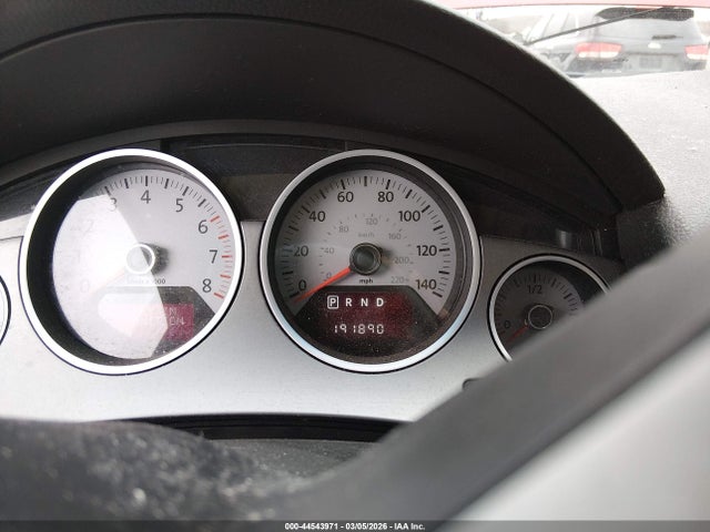 44543971 :رقم المزاد ، 2C4RVABGXCR355342 vin ، 2012 Volkswagen Routan Se مزاد بيع