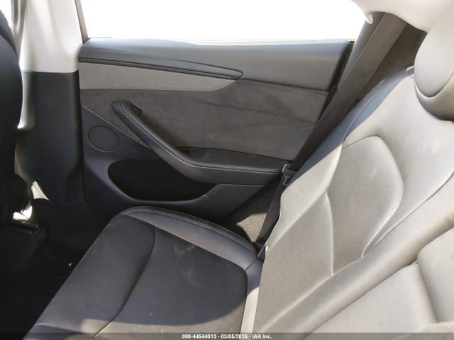 Продаж на аукціоні авто 2026 Tesla Model Y All-wheel Drive/long Range Launch Series/premium All-wheel Drive, vin: 7SAYGDEE9TF343067, номер лоту: 44544013