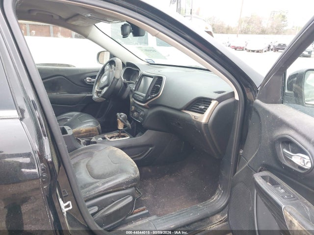 1C4PJLDB9HW521848 Jeep Cherokee Limited Fwd