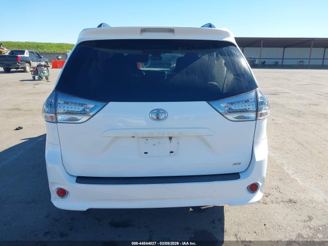 Toyota Sienna Se 8 Passenger 2017 5TDXZ3DC0HS774316 Image 16