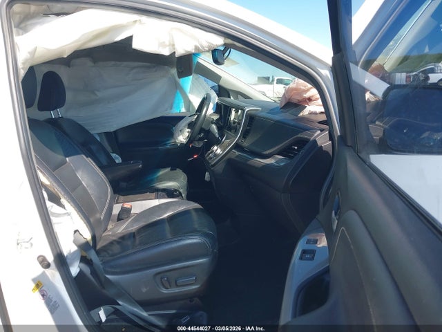 Toyota Sienna Se 8 Passenger 2017 5TDXZ3DC0HS774316 Image 5