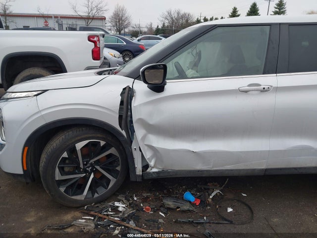 2022 MITSUBISHI OUTLANDER JA4J4UA80NZ087822 Photo 5