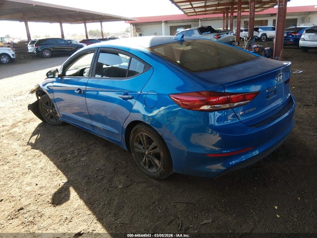 2017 Hyundai Elantra Se მანქანა იყიდება აუქციონზე, vin: KMHD84LF7HU072833, აუქციონის ნომერი: 44544043