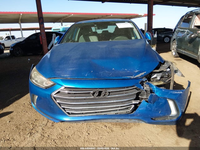 2017 Hyundai Elantra Se მანქანა იყიდება აუქციონზე, vin: KMHD84LF7HU072833, აუქციონის ნომერი: 44544043