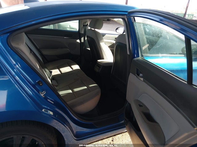 2017 Hyundai Elantra Se მანქანა იყიდება აუქციონზე, vin: KMHD84LF7HU072833, აუქციონის ნომერი: 44544043