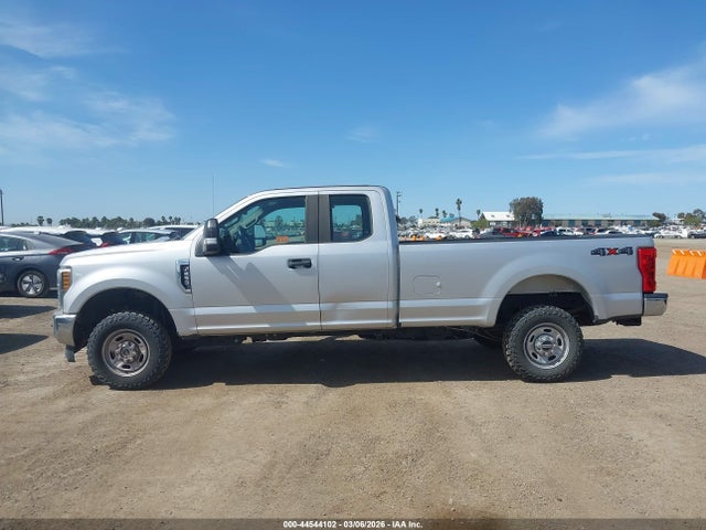 Ford F-250 Xl 2018 1FT7X2B60JEC83947 Image 18