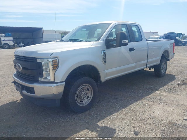 Ford F-250 Xl 2018 1FT7X2B60JEC83947 Image 2