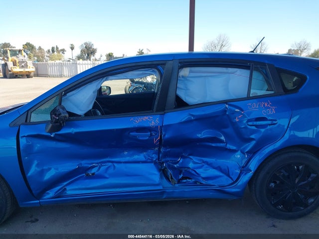 44544116 :رقم المزاد ، 4S3GTAB65N3721756 vin ، 2022 Subaru Impreza Base 5-door مزاد بيع
