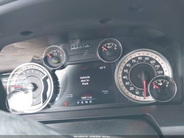 2017 Ram 1500 Big Horn  4x4 6'4 Box მანქანა იყიდება აუქციონზე, vin: 1C6RR7GT3HS768018, აუქციონის ნომერი: 44544138