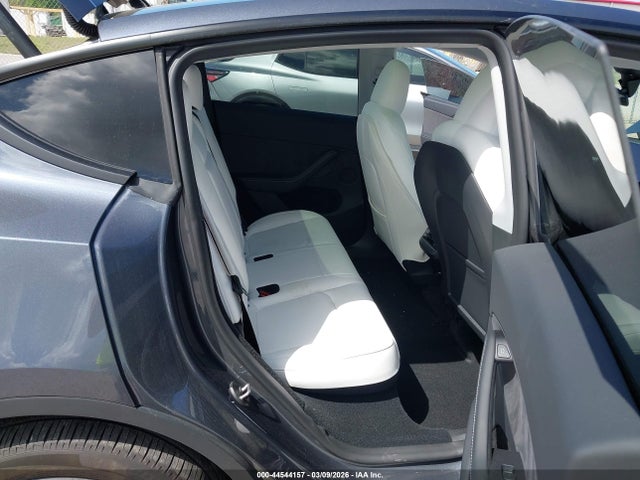 7SAYGDEE9PA198096 Tesla Model Y