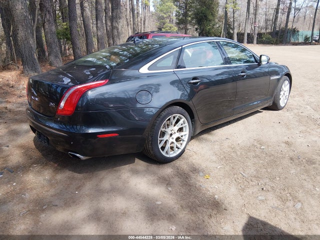 2013 JAGUAR XJ SAJWJ2GD1D8V45709 Photo 3
