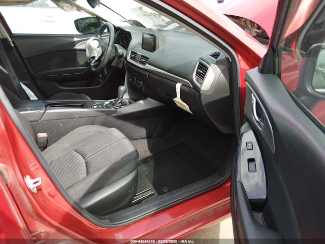 2018 MAZDA MAZDA3 3MZBN1U75JM199310 Photo 4