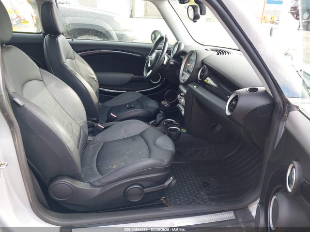 2008 MINI COOPER S WMWMF73578TV33020 Photo 4
