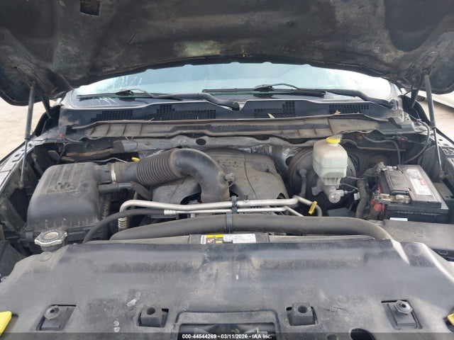 44544269 :رقم المزاد ، 3C6TR5DT7FG645471 vin ، 2015 Ram 2500 Slt مزاد بيع