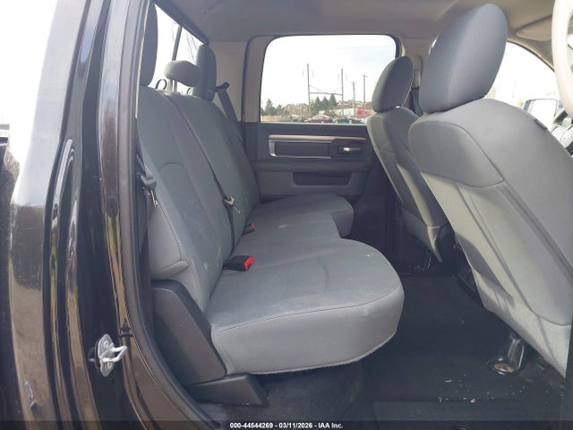 44544269 :رقم المزاد ، 3C6TR5DT7FG645471 vin ، 2015 Ram 2500 Slt مزاد بيع
