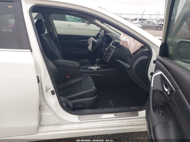 2017 NISSAN ALTIMA 1N4AL3AP3HC133568 Photo 4