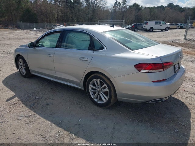 2020 VOLKSWAGEN PASSAT 1VWSA7A32LC006633 Photo 2