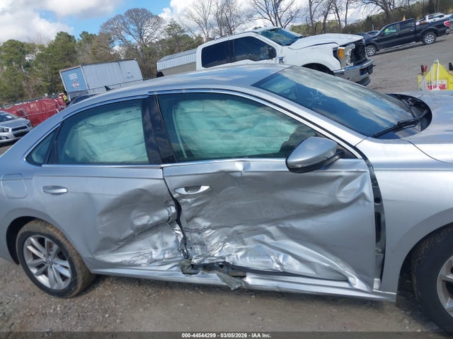 2020 VOLKSWAGEN PASSAT 1VWSA7A32LC006633 Photo 5
