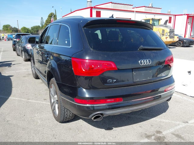 2014 AUDI Q7 WA1LGAFE2ED010170 Photo 2