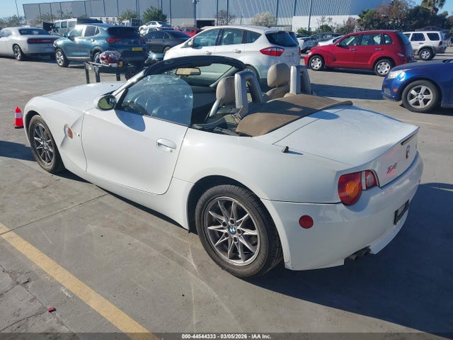 2003 BMW Z4 4USBT33443LS47731 Photo 2