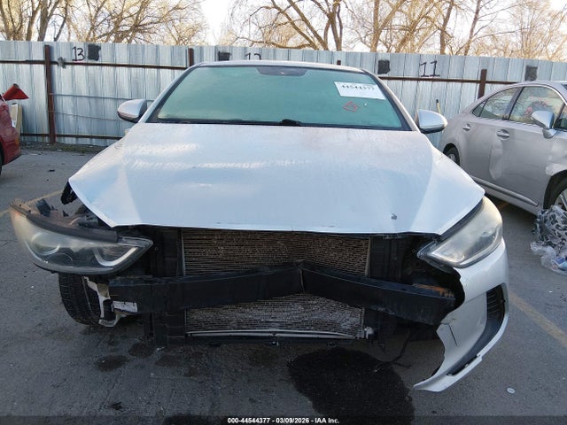 5NPD84LF0HH030275 Hyundai ELANTRA SE