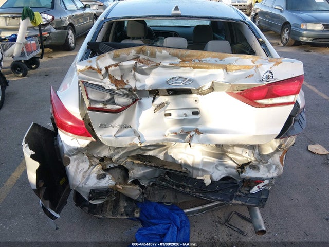 5NPD84LF0HH030275 Hyundai ELANTRA SE