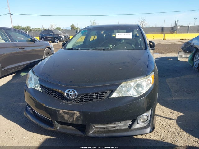 4T1BF1FK3EU762045 Toyota Camry Se Sport