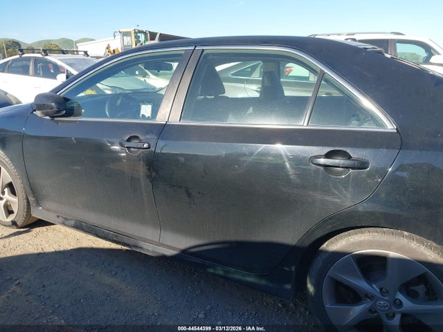 4T1BF1FK3EU762045 Toyota Camry Se Sport