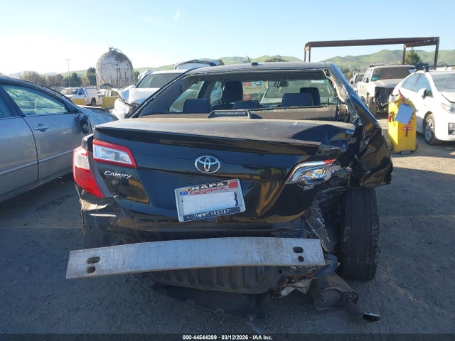 4T1BF1FK3EU762045 Toyota Camry Se Sport