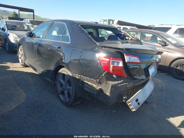 4T1BF1FK3EU762045 Toyota Camry Se Sport
