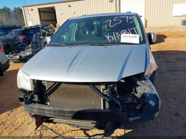 44544400 :رقم المزاد ، 2A4RR5DG9BR712575 vin ، 2011 Chrysler Town & Country Touring مزاد بيع