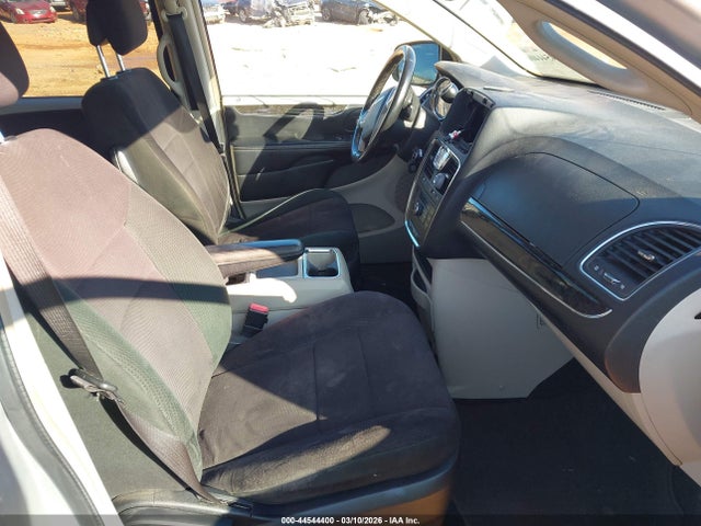 44544400 :رقم المزاد ، 2A4RR5DG9BR712575 vin ، 2011 Chrysler Town & Country Touring مزاد بيع