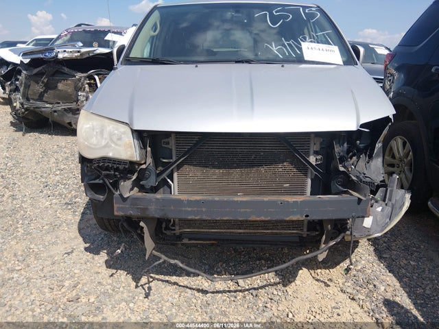 44544400 :رقم المزاد ، 2A4RR5DG9BR712575 vin ، 2011 Chrysler Town & Country Touring مزاد بيع