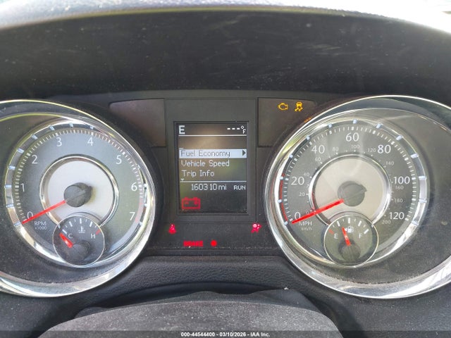 44544400 :رقم المزاد ، 2A4RR5DG9BR712575 vin ، 2011 Chrysler Town & Country Touring مزاد بيع