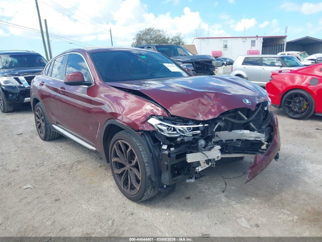 2022 BMW X4 5UX33DT05N9L22089
