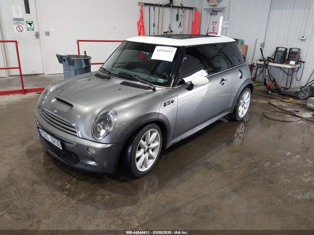 2003 MINI COOPER S WMWRE33413TD65847 Photo 1