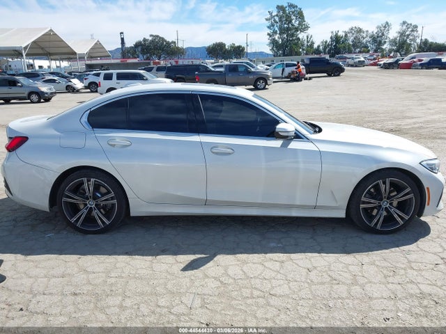 44544430 :رقم المزاد ، 3MW5R1J09M8B95797 vin ، 2021 Bmw 330i مزاد بيع