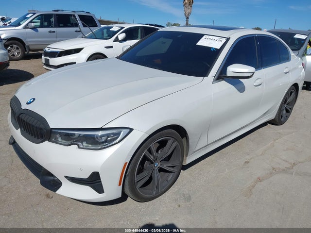 44544430 :رقم المزاد ، 3MW5R1J09M8B95797 vin ، 2021 Bmw 330i مزاد بيع