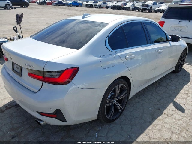 44544430 :رقم المزاد ، 3MW5R1J09M8B95797 vin ، 2021 Bmw 330i مزاد بيع