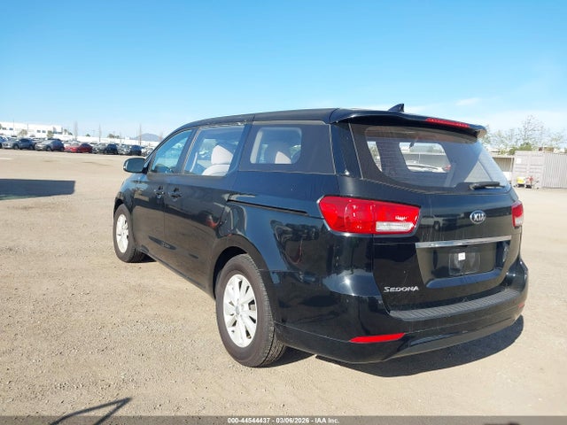 KIA Sedona L 2018 KNDMA5C10J6409145 Image 3