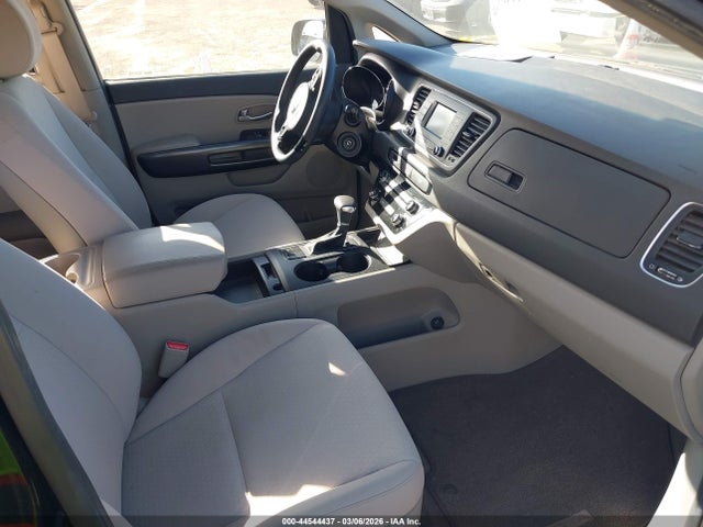 KIA Sedona L 2018 KNDMA5C10J6409145 Image 5