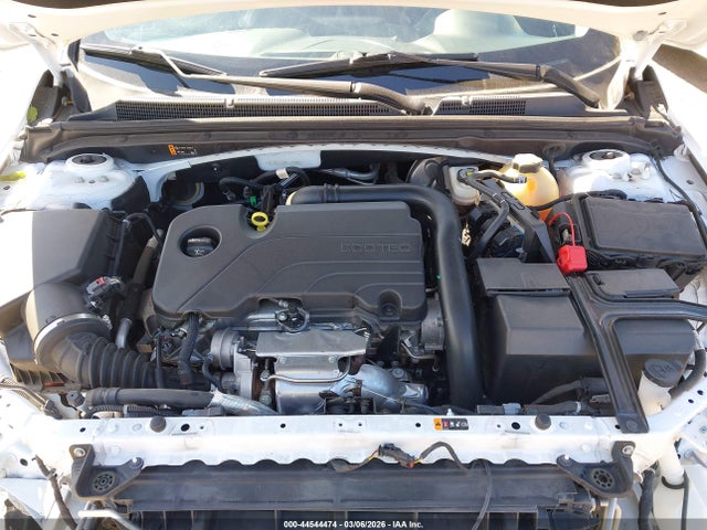 1G1ZD5ST8NF124305 Chevrolet Malibu Fwd Lt
