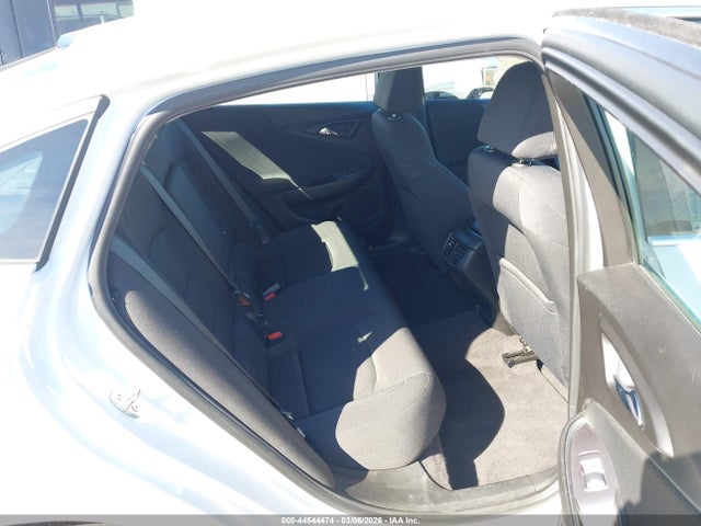 1G1ZD5ST8NF124305 Chevrolet Malibu Fwd Lt