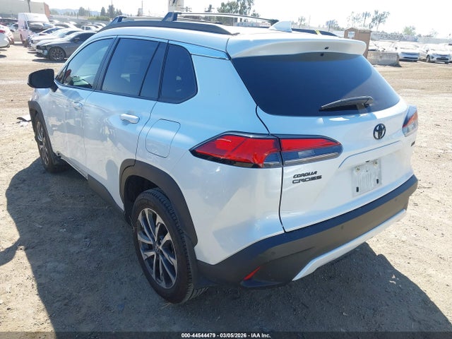 Toyota Corolla Cross Xle 2023 7MUDAAAG2PV058141 Image 3