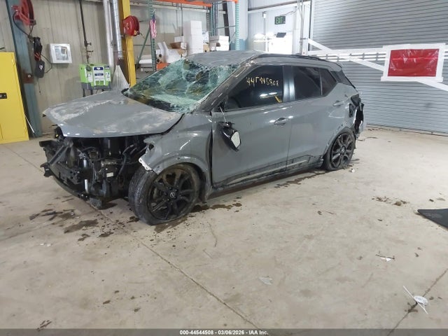 3N1CP5DV1NL501990 Nissan Kicks Sr Xtronic Cvt