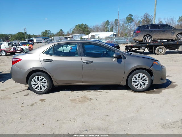 Toyota COROLLA LE 2017 2T1BURHE1HC942755 Image 13