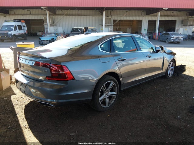 Aukcja sprzedaży 2018 Volvo S90 T5 Momentum, vin: LVY982AK4JP018725, numer aukcji: 44544544