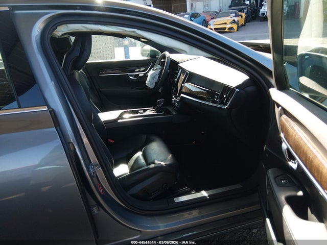 Aukcja sprzedaży 2018 Volvo S90 T5 Momentum, vin: LVY982AK4JP018725, numer aukcji: 44544544